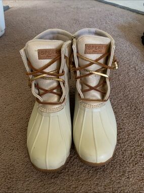 Sperry Women's Cream and Tan Winter Rain Boots